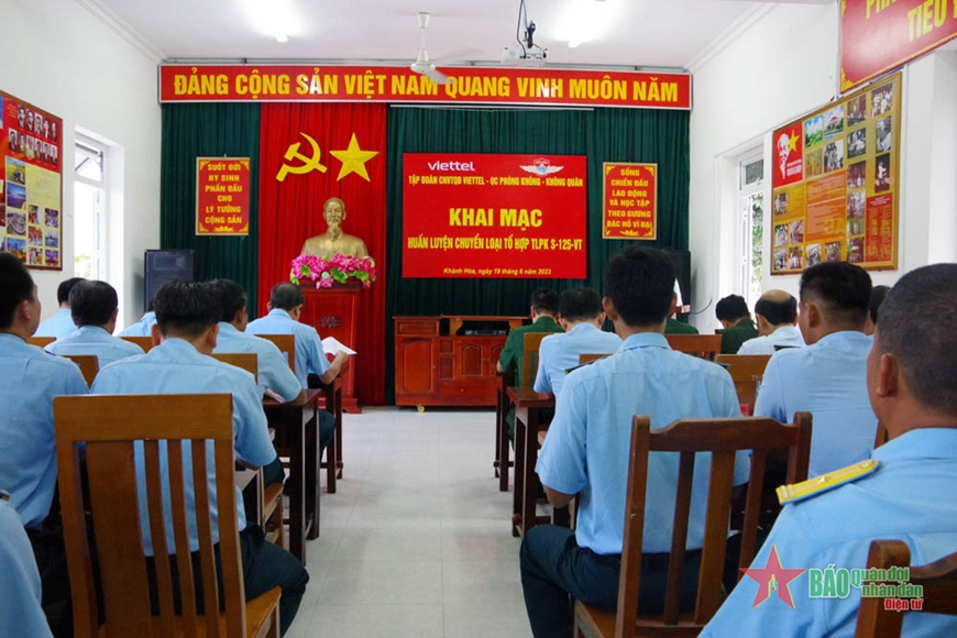 Khai mạc huấn luyện chuyển loại khí tài mới cho Sư đoàn 377​